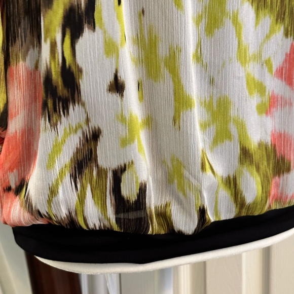 Floral women’s blouse - Picture 5 of 7